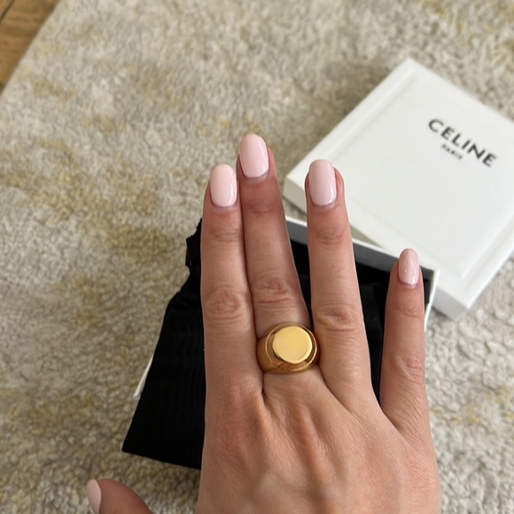 Celine Ring - Picture 7 of 13